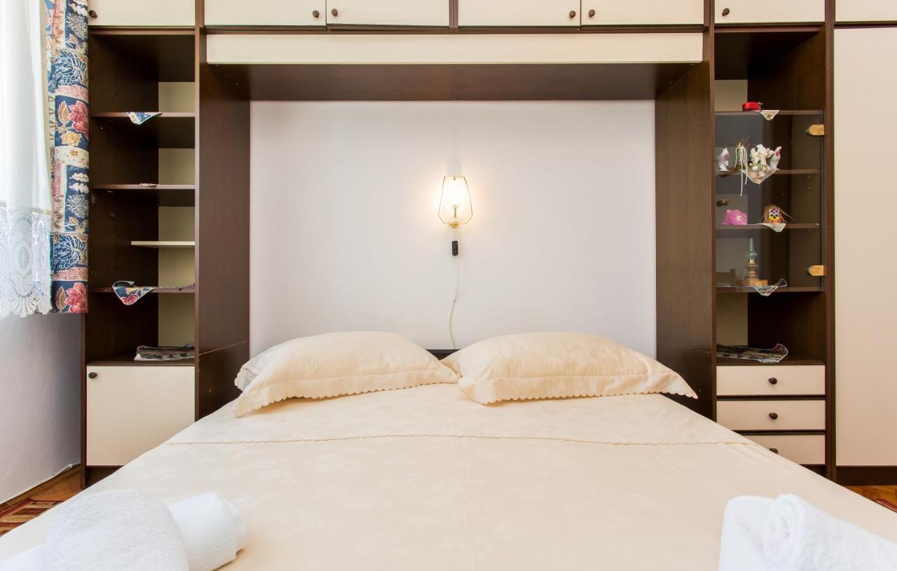 Appartment Rezika Šilo Eksteriør billede